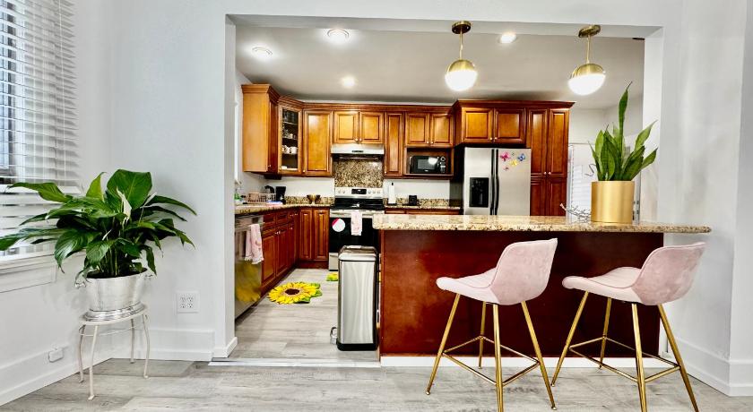 シアトル Seattle 2nd Floor House with 2 Queen Bedrooms and Extra Sofa Bed Located 10 minutes from SeaTac Airp 5つ星 宿泊施設 客室