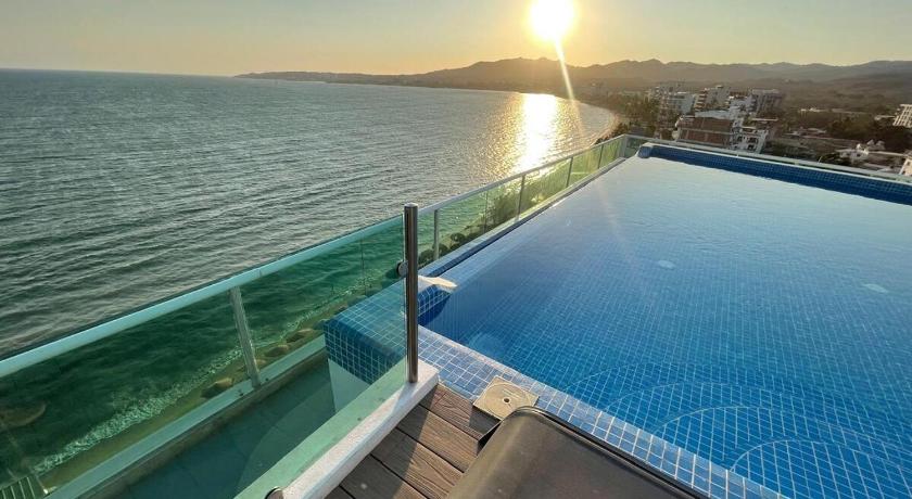 Risco Centro de Bucerias beachfront with pool