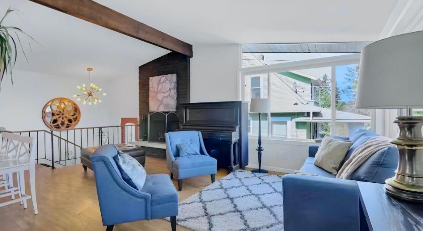 시애틀 (WA) Rainier Beach 6BR and 3BA Spacious Lake View Home, 15min FIFA World Cup Ready, Fireplaces & Nearby A 5성급 숙소 객실