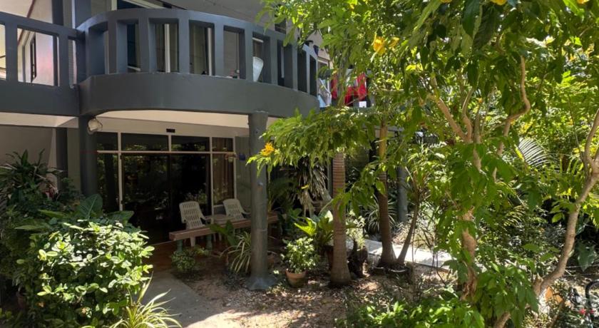 Lanta Garden Home - image 34