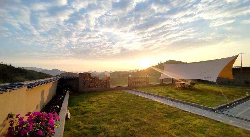 安順 黄果树阅山逸舍民宿Huangguoshu Yueshan Yishe B&B ゲストハウス 外観