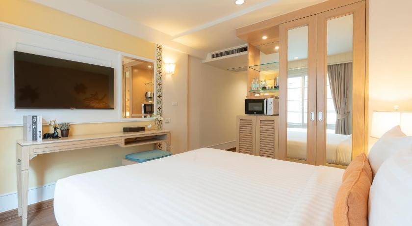 Image of Superior Room 5