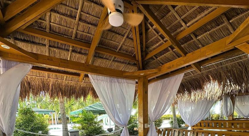 Brevant Pool Club and Resort - image 3