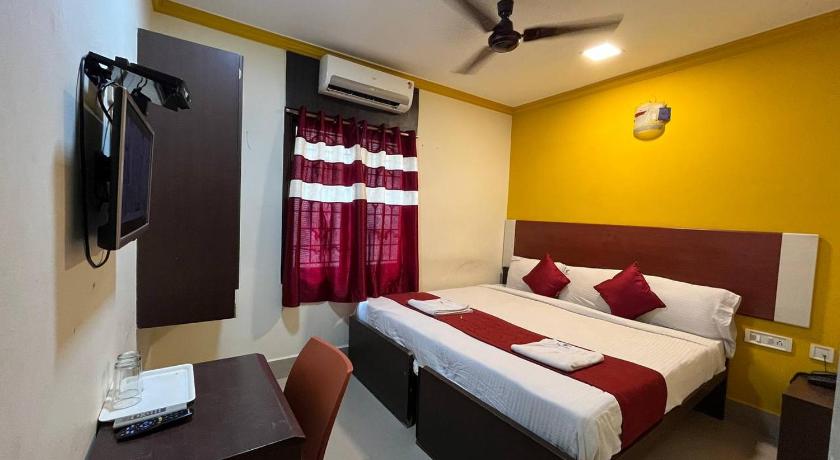 SKYRY HOTELS ADYAR – Adyar, IL