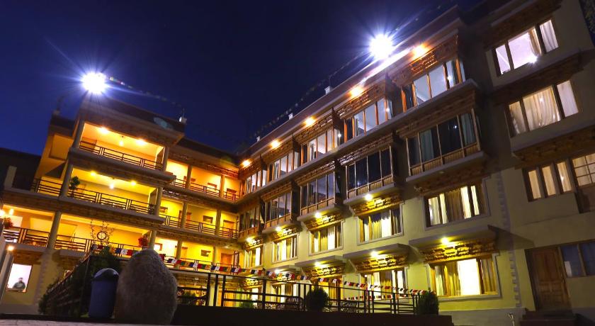 Hotel Latso Ladakh - image 2