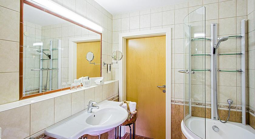 Image of Superior One-Bedroom Suite 2