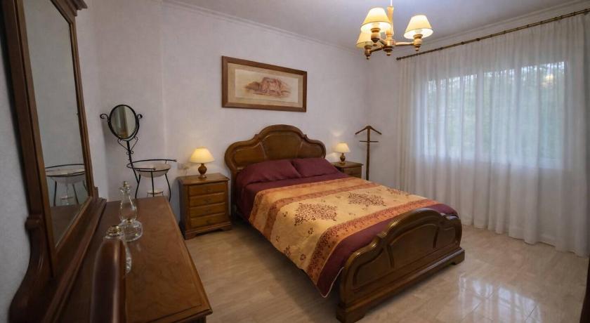 Isa Rooms Sarria