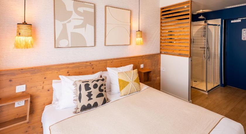 Image de Chambre Double ou Lits Jumeaux - Vue Latérale sur Mer (Double or Twin Room with Side Sea View) 3