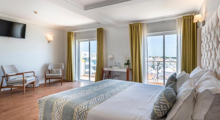 Image of Junior Suite with Sea View 3