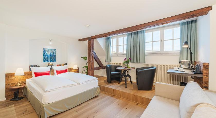 Image of Deluxe Double or Twin Room 0