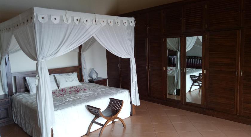 Image of Villa with Sea View 8