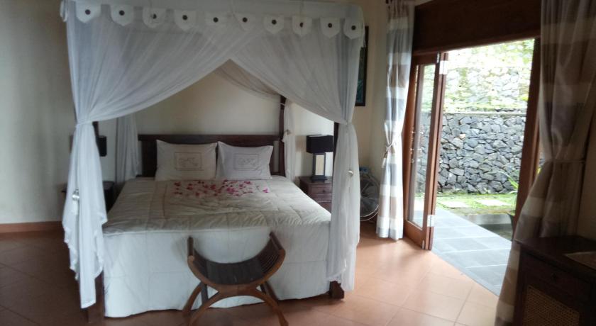 Image of Villa with Sea View 1