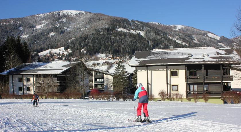 Appartementanlage Thermenblick SKI IN & SKI OUT