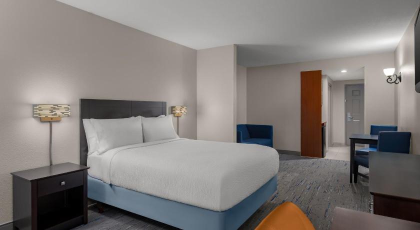 Image of Executive Queen Suite 5