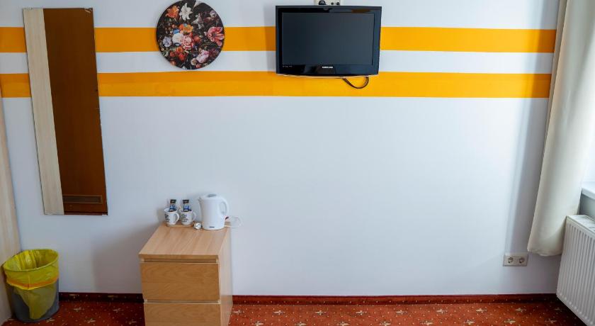 Image of Triple Room 16