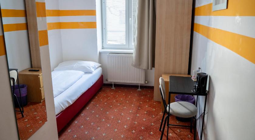 Image of Single Room 5