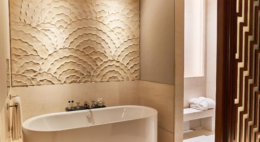 Image of Grand Family Room 7