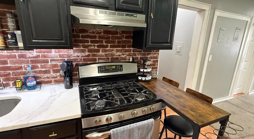 엘리자베스 (NJ) EWRBNB - Rare Find! Huge 3BR Apartment with Open Layout minutes from Newark Airport & NYC - Apartmen 2성급 숙소 부대시설