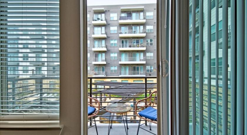 샌안토니오 (TX) 1BR Pool View, Walk to River Walk, Free Parking 2성급 숙소 수영장