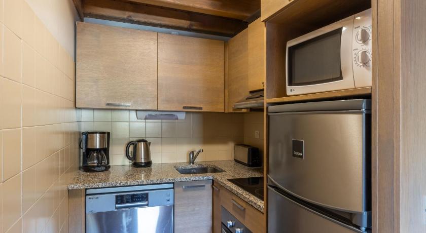 Image of Two-Bedroom Apartment with Cabin 1
