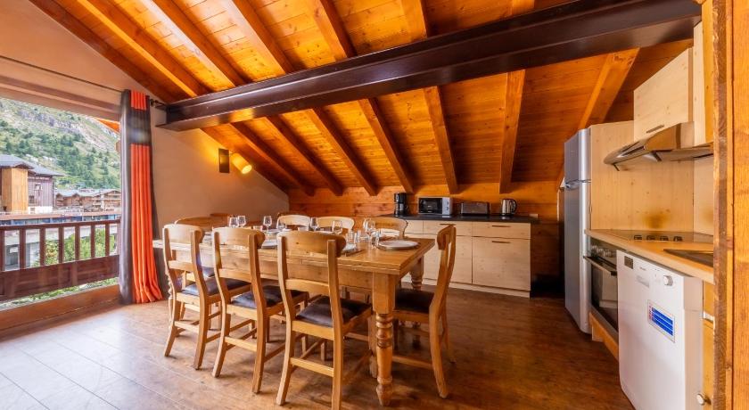 Image of Four-Bedroom Apartment 9 People 1