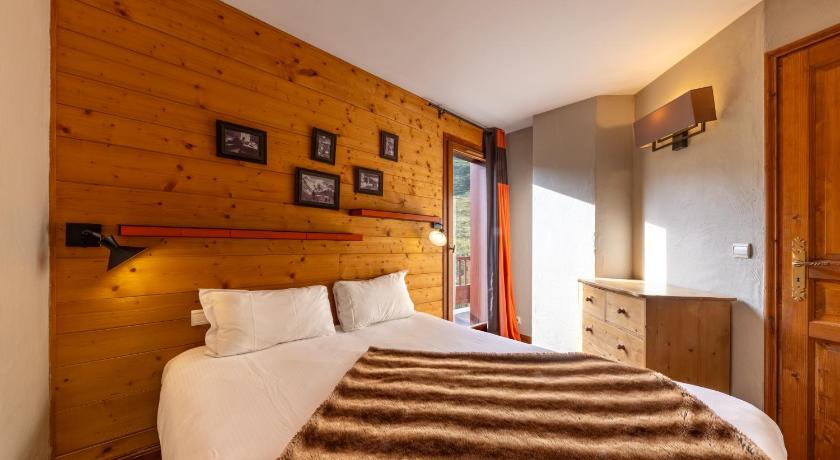 Image of Four-Bedroom Apartment with Cabin 10 People 1