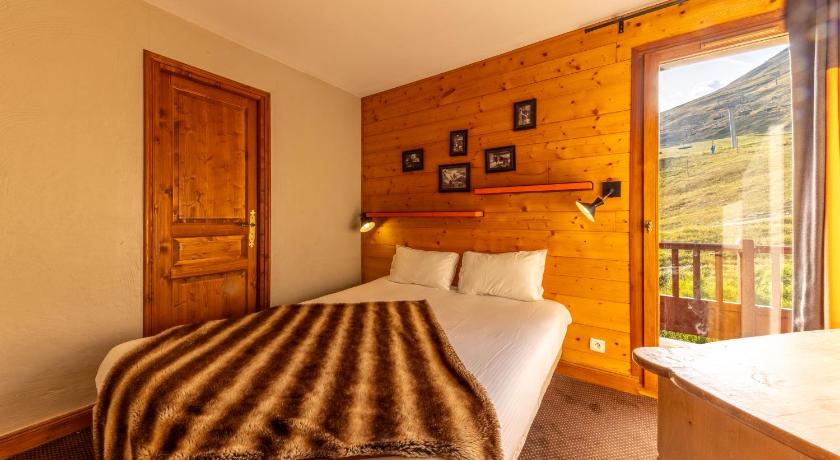 Image of Four-Bedroom Apartment with Cabin 10 People 0