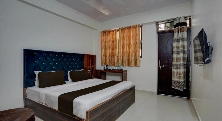 GRAND - Double R Family & Budget Hotel