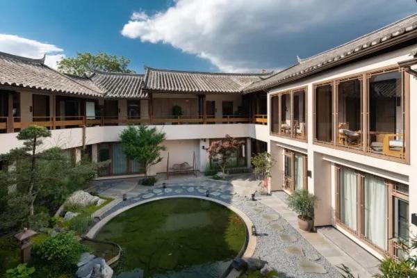 麗江 朴致丨设计师奢享度假丨花园酒店Holiday Villa シングルルーム レストラン