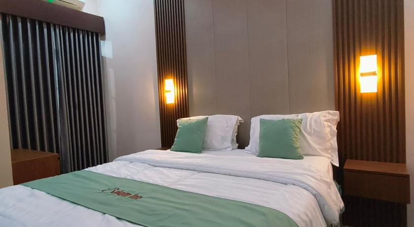 Image of Executive suite 0