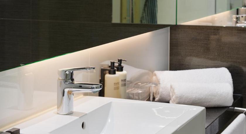 Image of Essential Kamer met Queensize Bed (Essential Queen Room) 7
