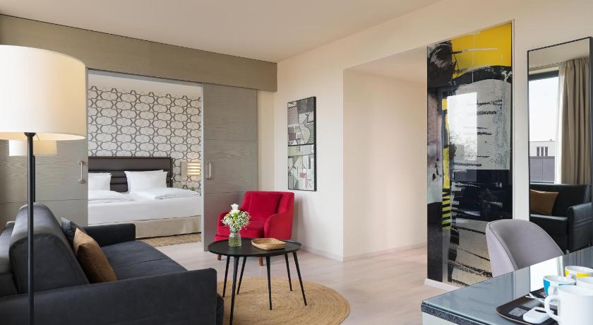 Image of Suite 1