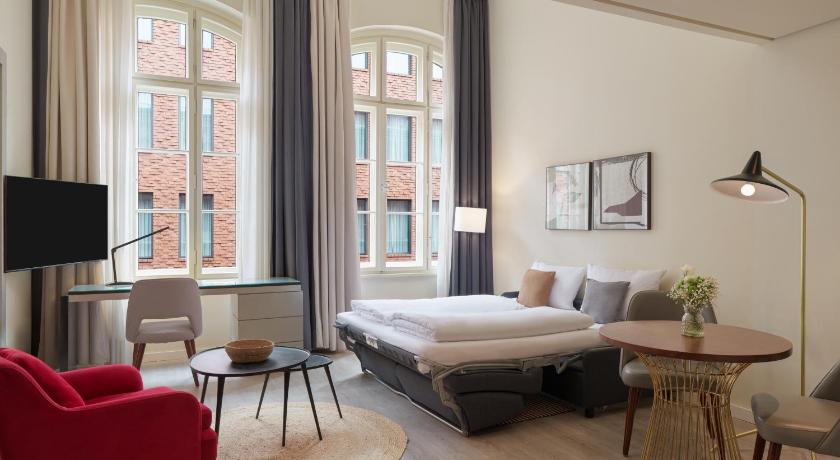 Image of Superior Loft 0
