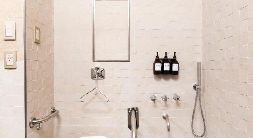 Image of Melia Room Accessible 3