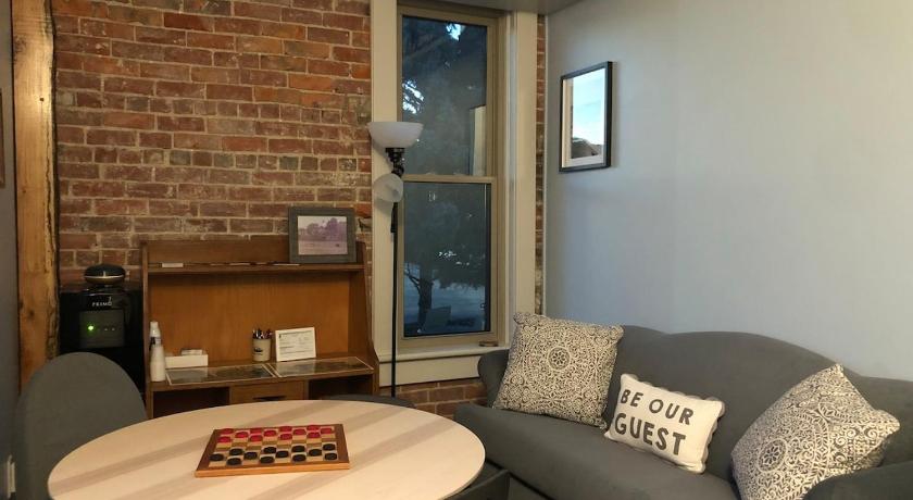 팁턴 (IN) Tipton, IN Hotel-downtown w/ private bed/bathroom 숙소 외관