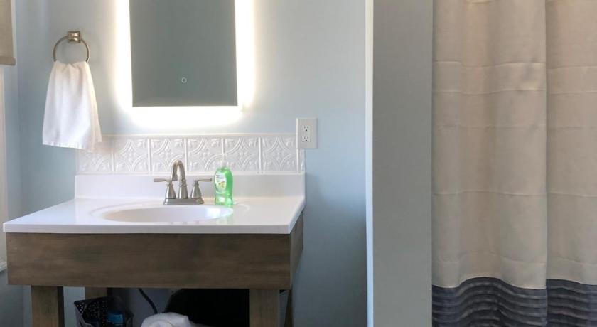 팁턴 (IN) Tipton, IN Hotel-downtown w/ private bed/bathroom 숙소 레스토랑