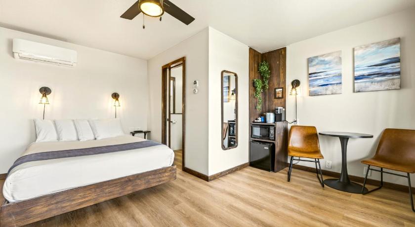 미노쿠아 (WI) Aqua Aire Inn & Suites 숙소 스위트룸
