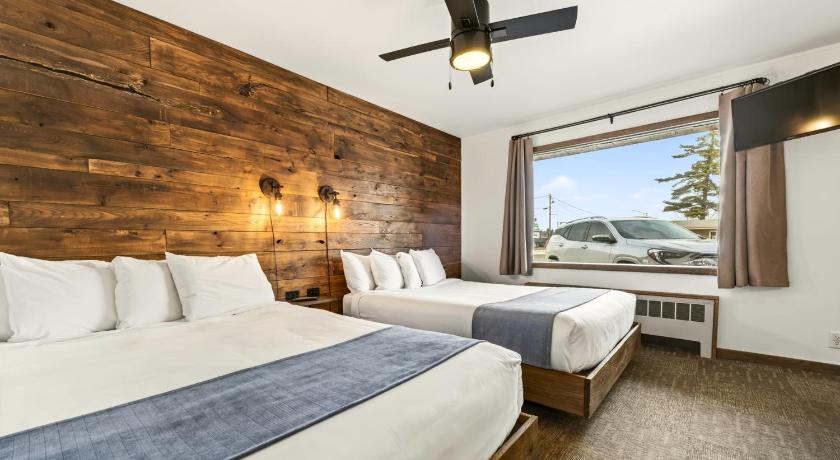 미노쿠아 (WI) Aqua Aire Inn & Suites 숙소 스위트룸