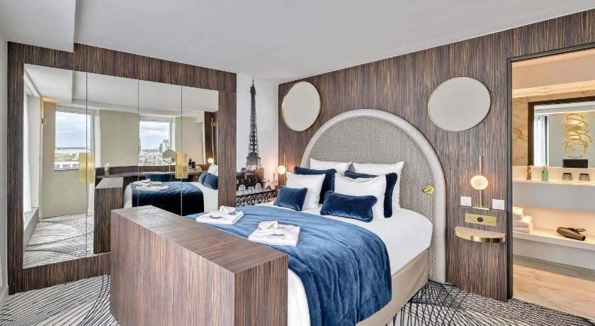Image of Junior Duplex Suite with One Double Bed and Panoramic View 1