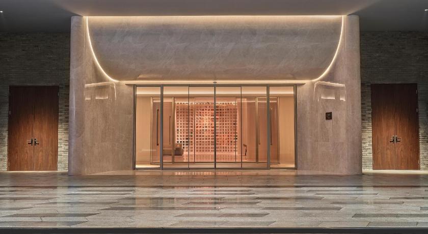 The Reserve Hotel Luoyang, Curio Collection by Hilton