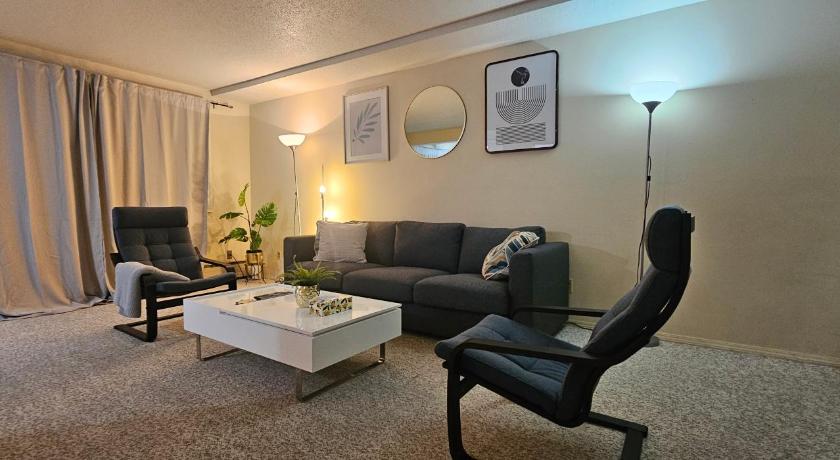Right Next To WEST EDMONTON MALL with Free Parking