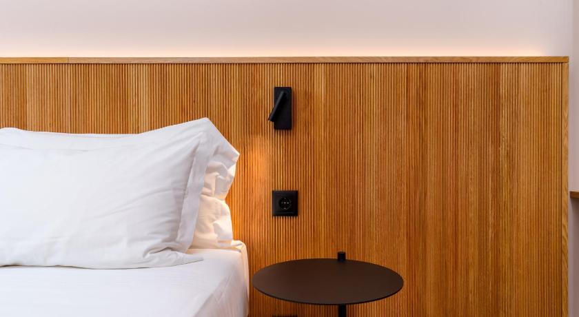 รูปของห้องพักสำหรับ 3 คน (Triple Room) 14