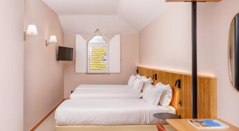 รูปของห้องพักสำหรับ 3 คน (Triple Room) 3