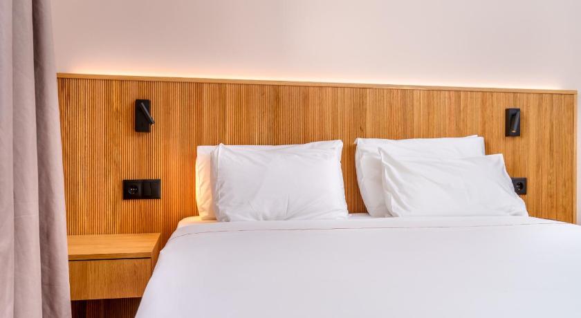 รูปของห้องพักเตียงใหญ่ (Double Room) 13