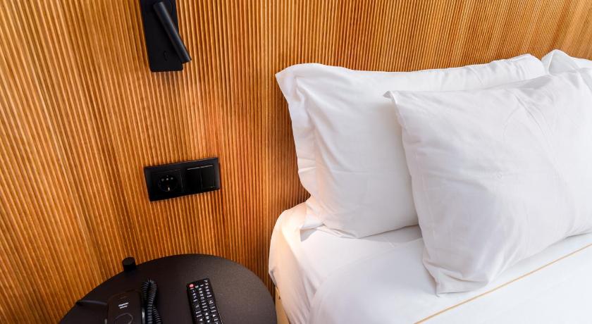 รูปของห้องพักสำหรับ 3 คน (Triple Room) 15