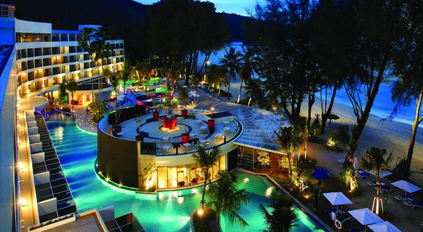 Image of Deluxe Pool View 5
