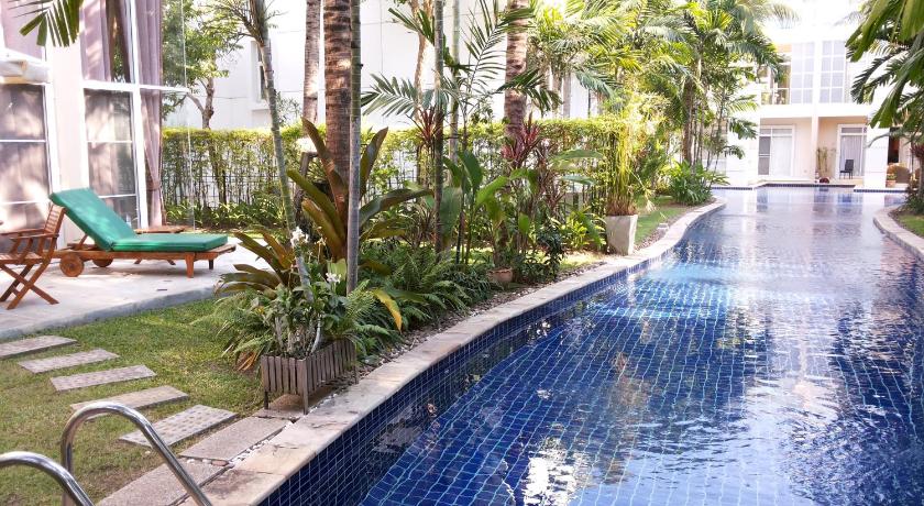 4 BR Pool Villa Hua Hin Blue Lagoon — Hotel in Hua Hin / Cha-am