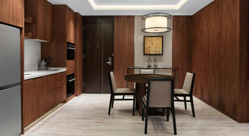 Image of One-Bedroom Corner King Suite 4