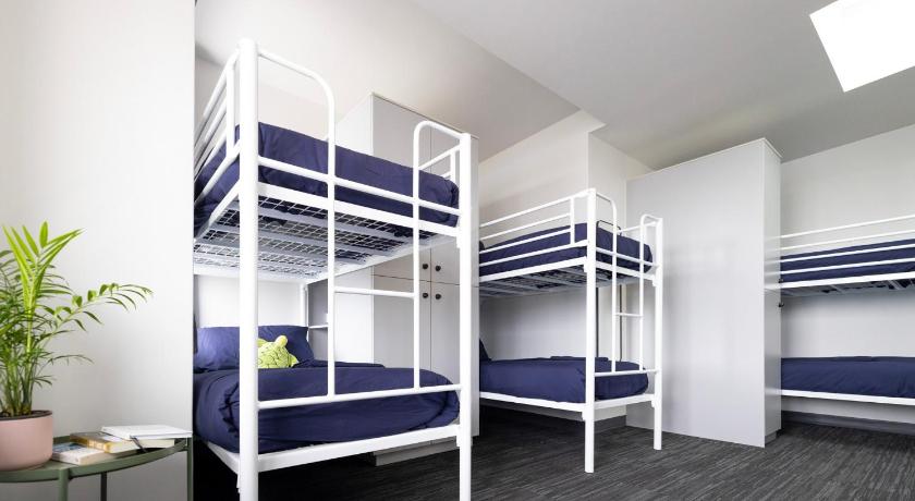 Image of 6 Bed Mixed Dorm 0