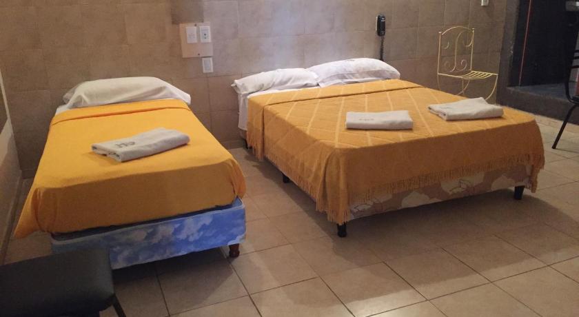 Image of Basic Triple Room 1